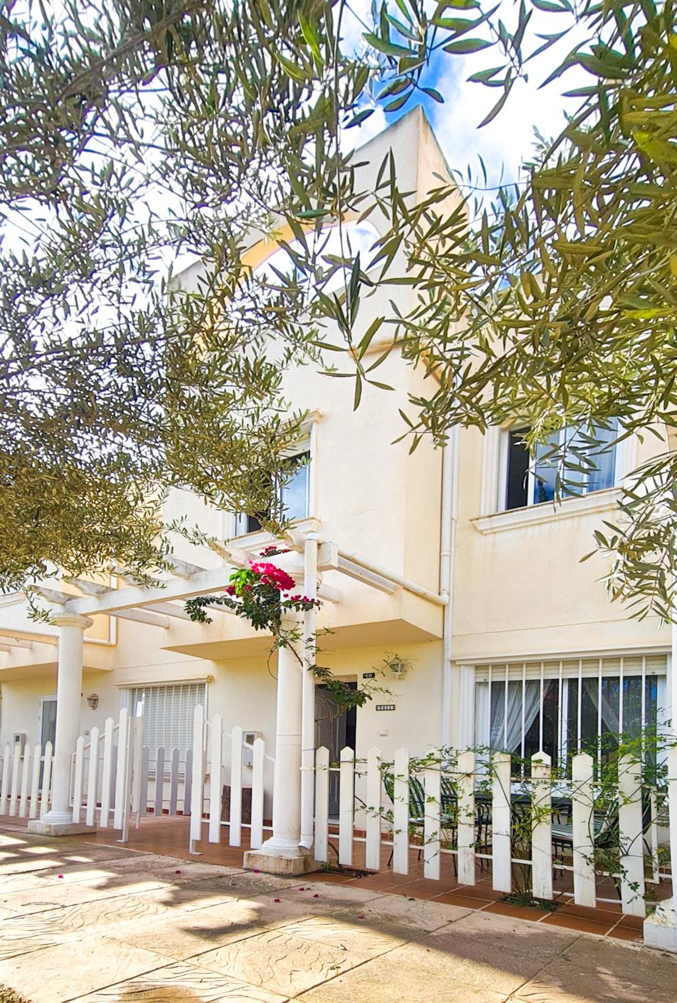 Garden Vistas. Hermoso Duplex Con Patio, Solarium Y Piscina. Вера Екстериор снимка