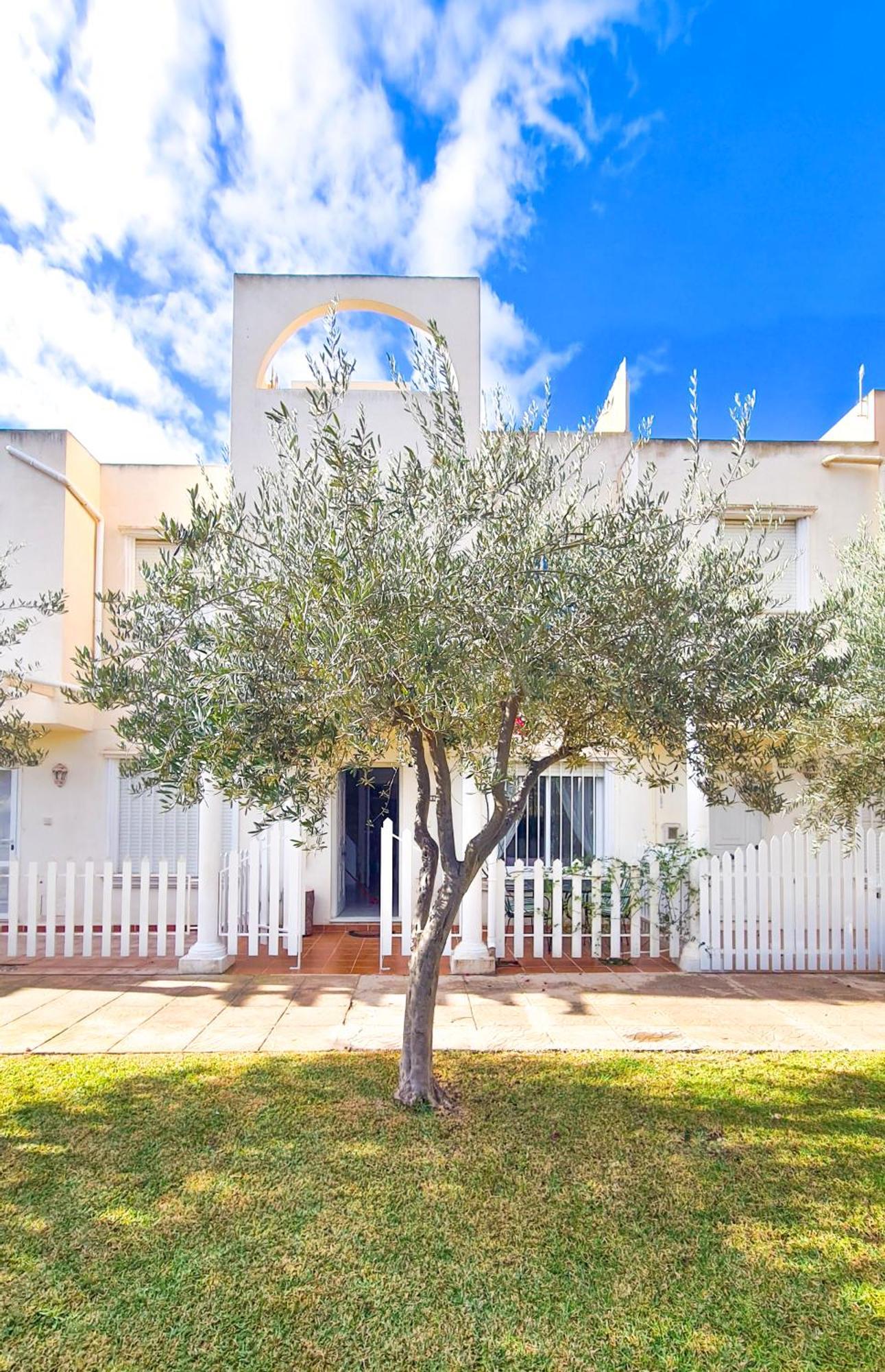 Garden Vistas. Hermoso Duplex Con Patio, Solarium Y Piscina. Вера Екстериор снимка